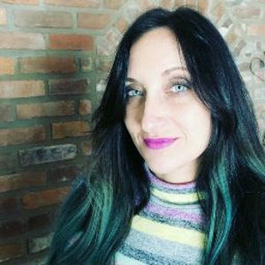 Meet your Posher, Nina